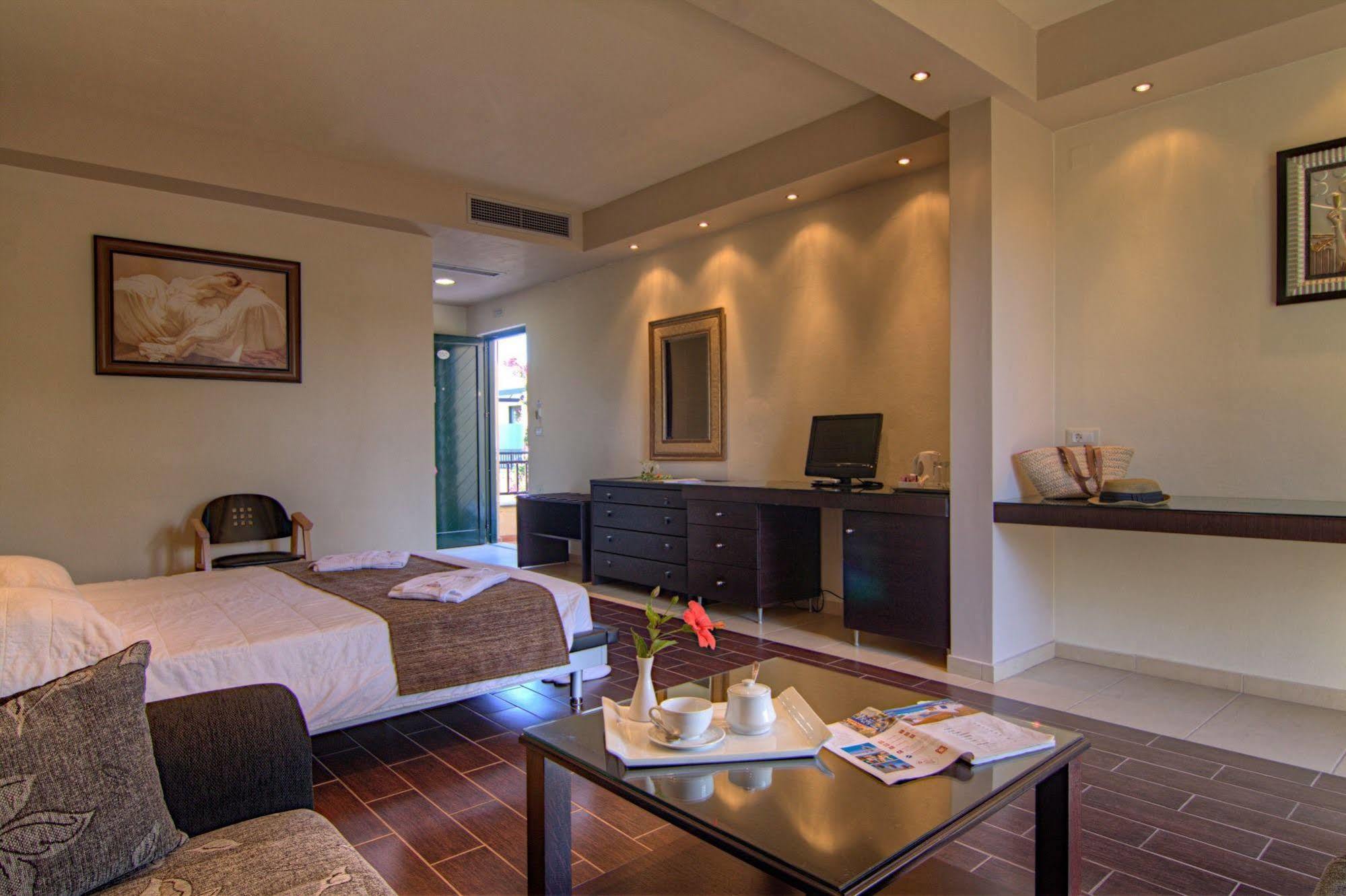 Solimar Aquamarine Resort Gerani  외부 사진